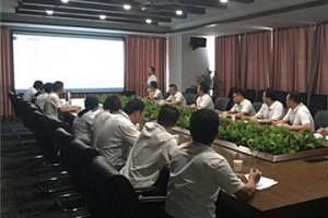 楚乔电气成功召开2016部门经理半年度总结会议